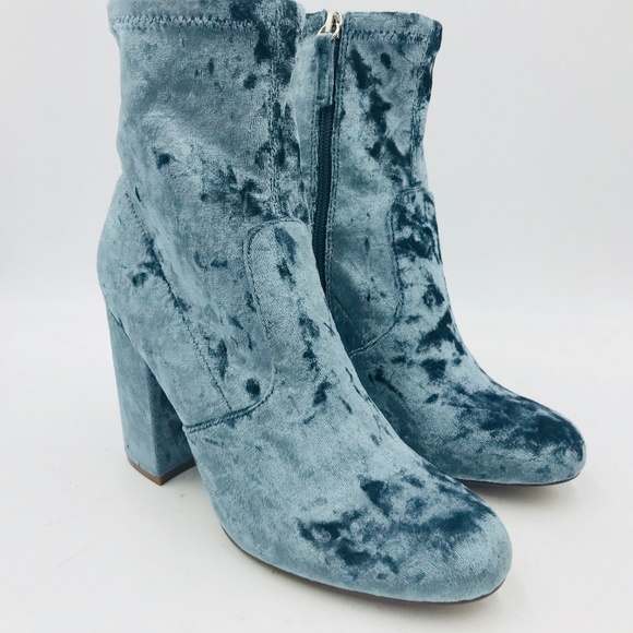 STEVE MADDEN Crushed Blue Velvet Ankle Boots NWOB - Picture 3 of 7